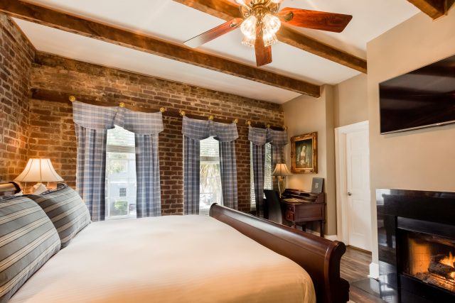 Signature King Hotel Room in Charleston with King Bed